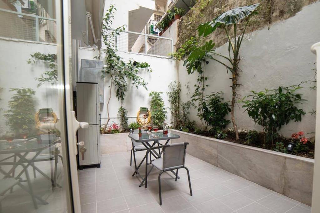 Brand New Aprt With Backyard In Lycabettus Hill ! Lejlighed Athen Eksteriør billede